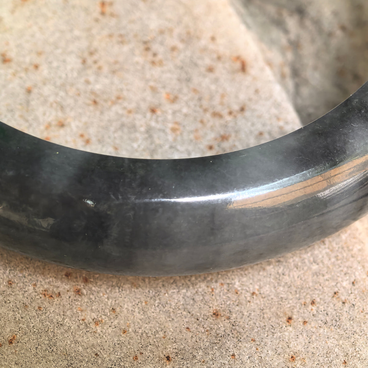 Glutinous Black-and-Green D-Shape Jadeite Bangle – 60mm