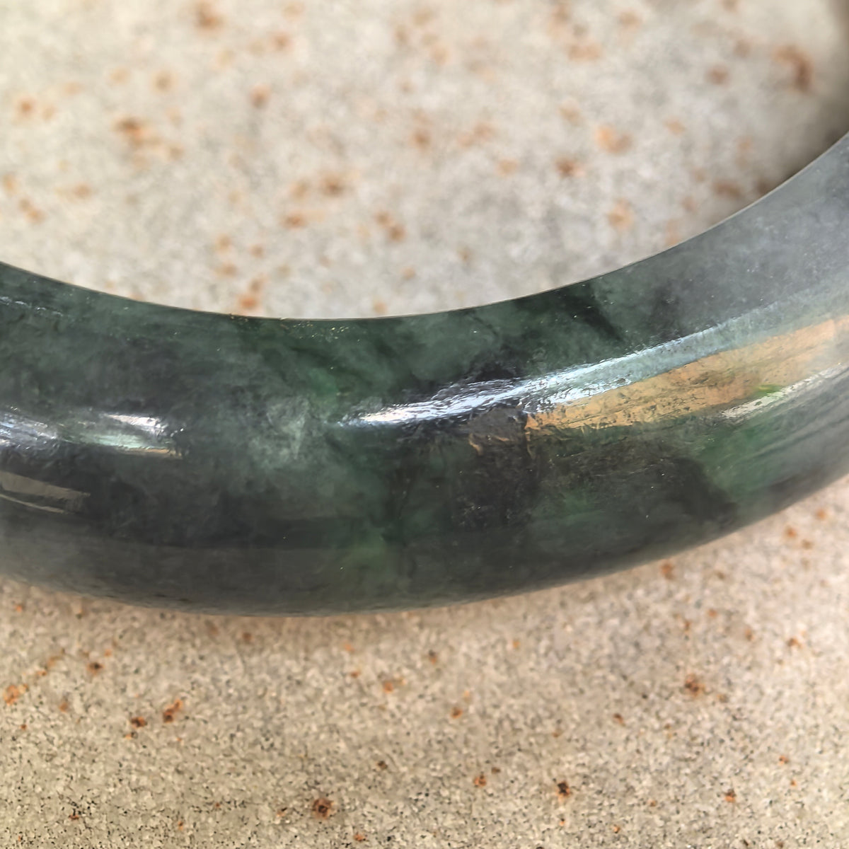 Glutinous Black-and-Green D-Shape Jadeite Bangle – 60mm