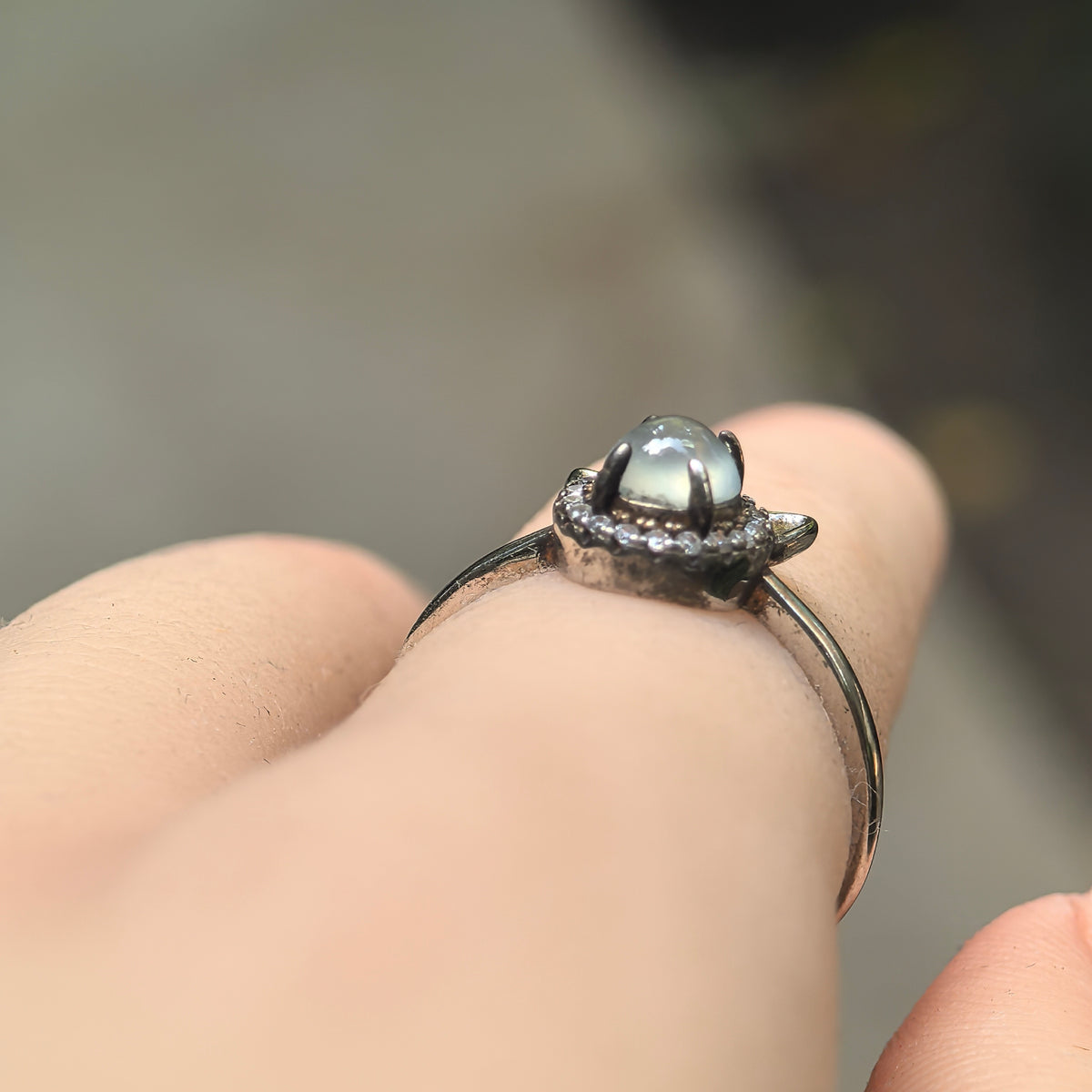 Icy White Cat Motif Jadeite Ring -US6.5 Adjustable