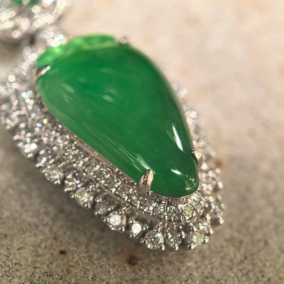 Icy Glutinous Bright Green Pear-Shaped Jadeite Pendant