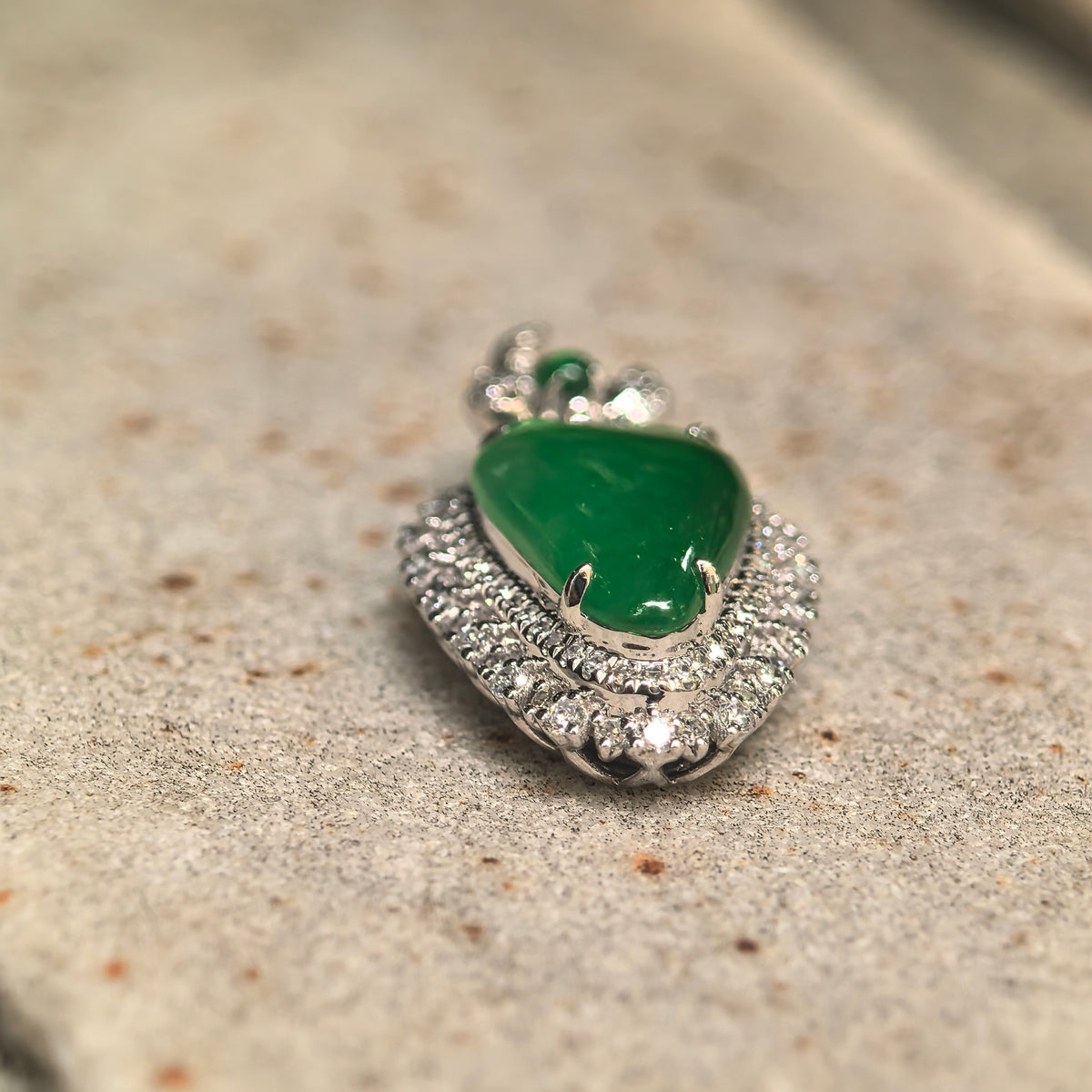Icy Glutinous Bright Green Pear-Shaped Jadeite Pendant