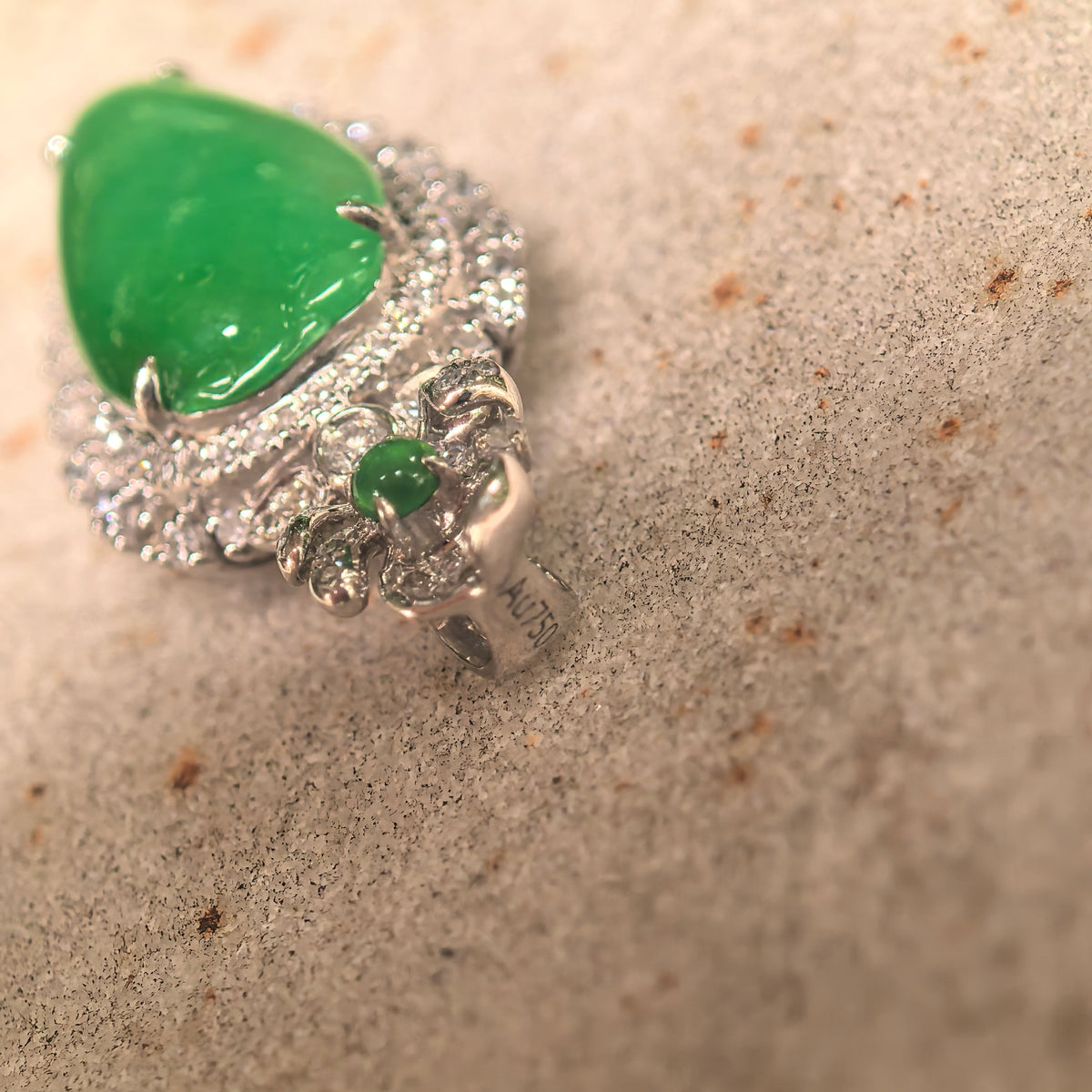Icy Glutinous Bright Green Pear-Shaped Jadeite Pendant