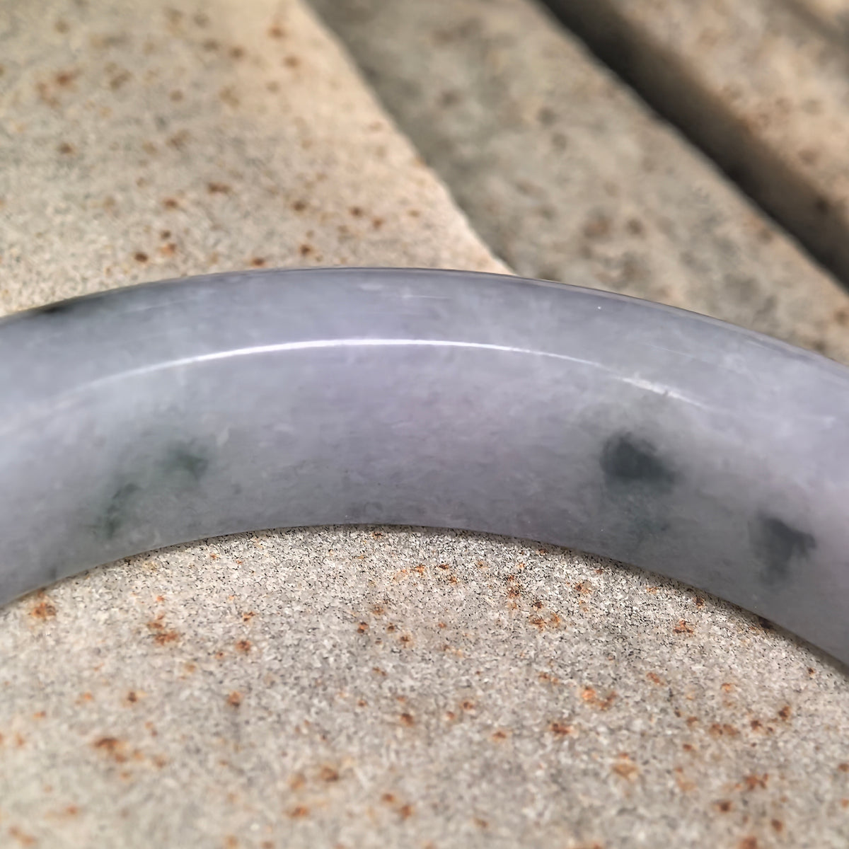 Glutinous Pale Lavender D-Shape Jadeite Bangle with Dark Patterns -57mm