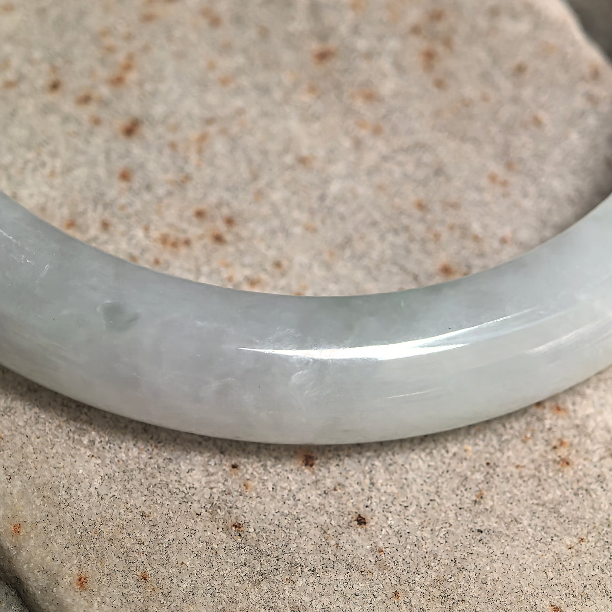 Glutinous Pale Lavender and Light Green D-Shape Jadeite Bangle -52mm