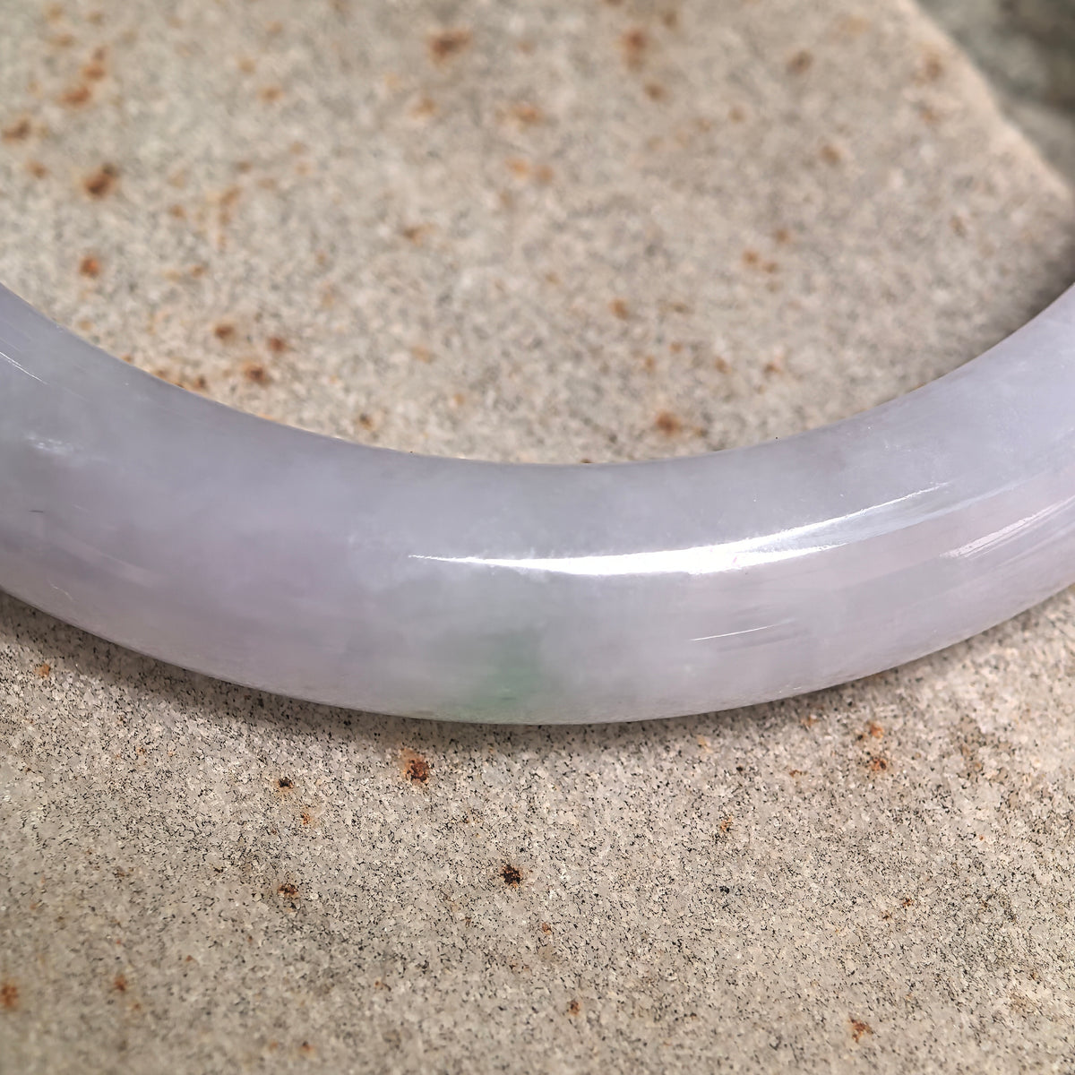 Glutinous Pale Lavender and Light Green D-Shape Jadeite Bangle -52mm