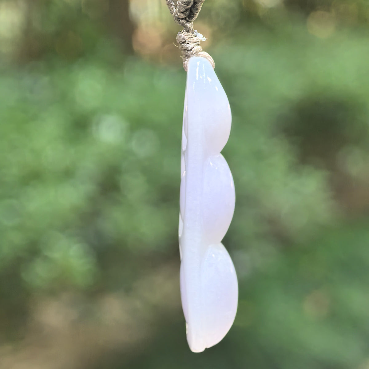 Glutinous Pale Lavender Jadeite Bean Pod Pendant