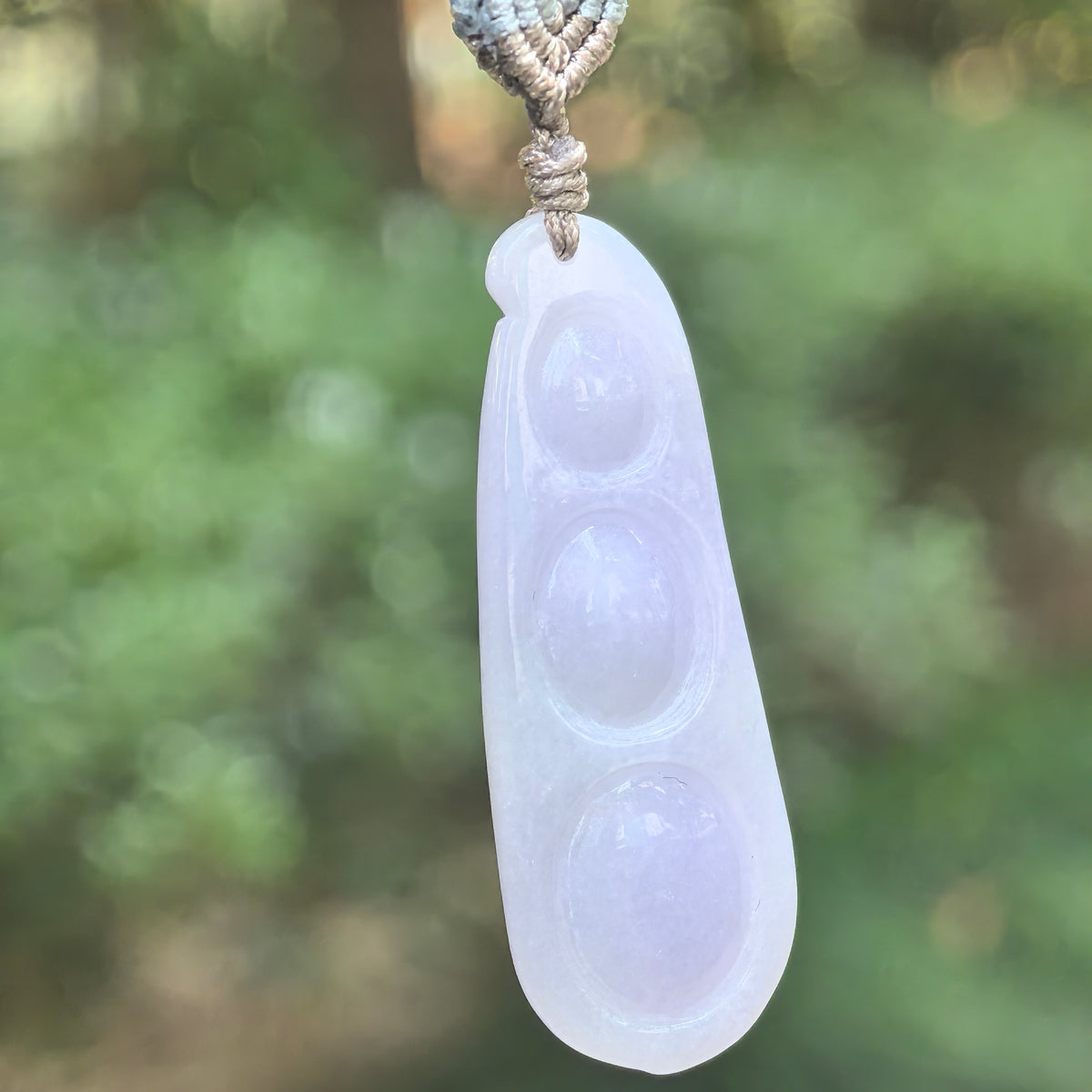 Glutinous Pale Lavender Jadeite Bean Pod Pendant