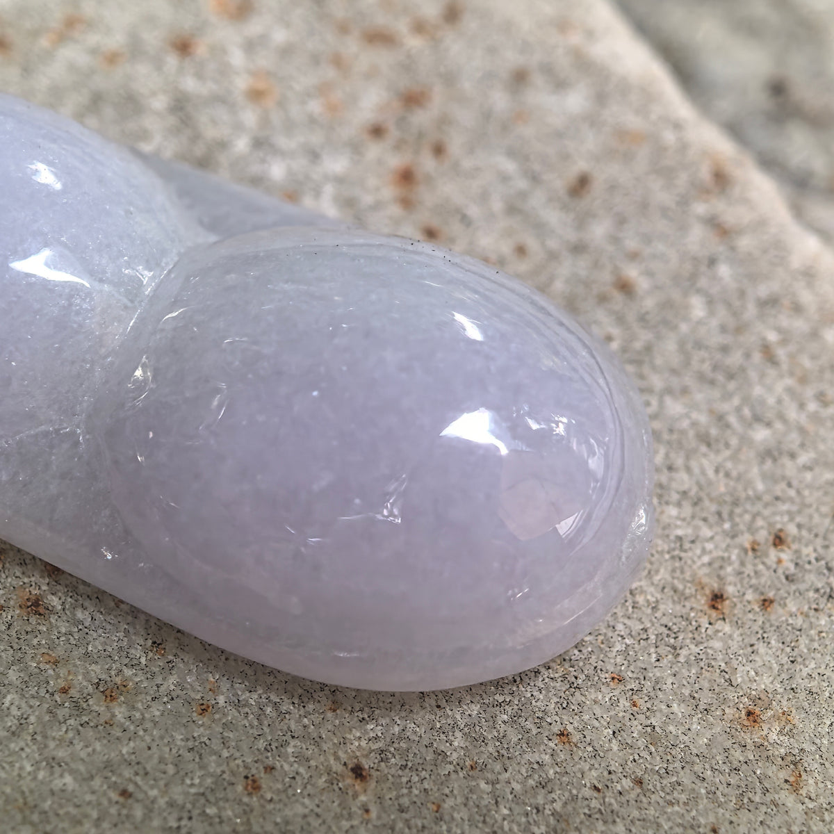Glutinous Pale Lavender Jadeite Bean Pod Pendant