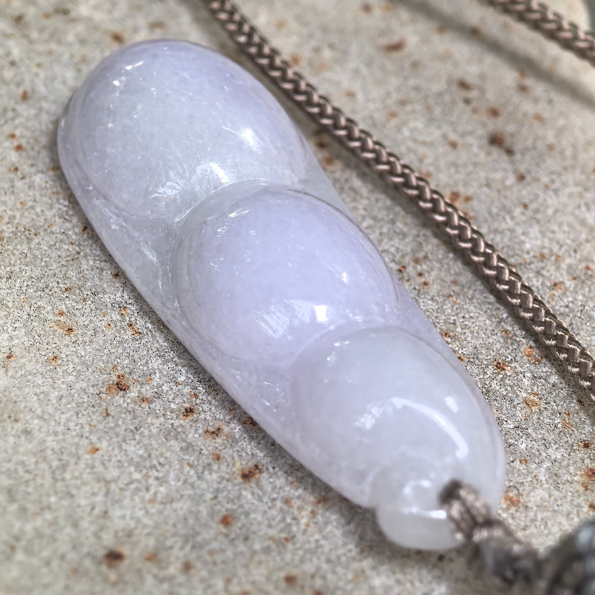 Glutinous Pale Lavender Jadeite Bean Pod Pendant