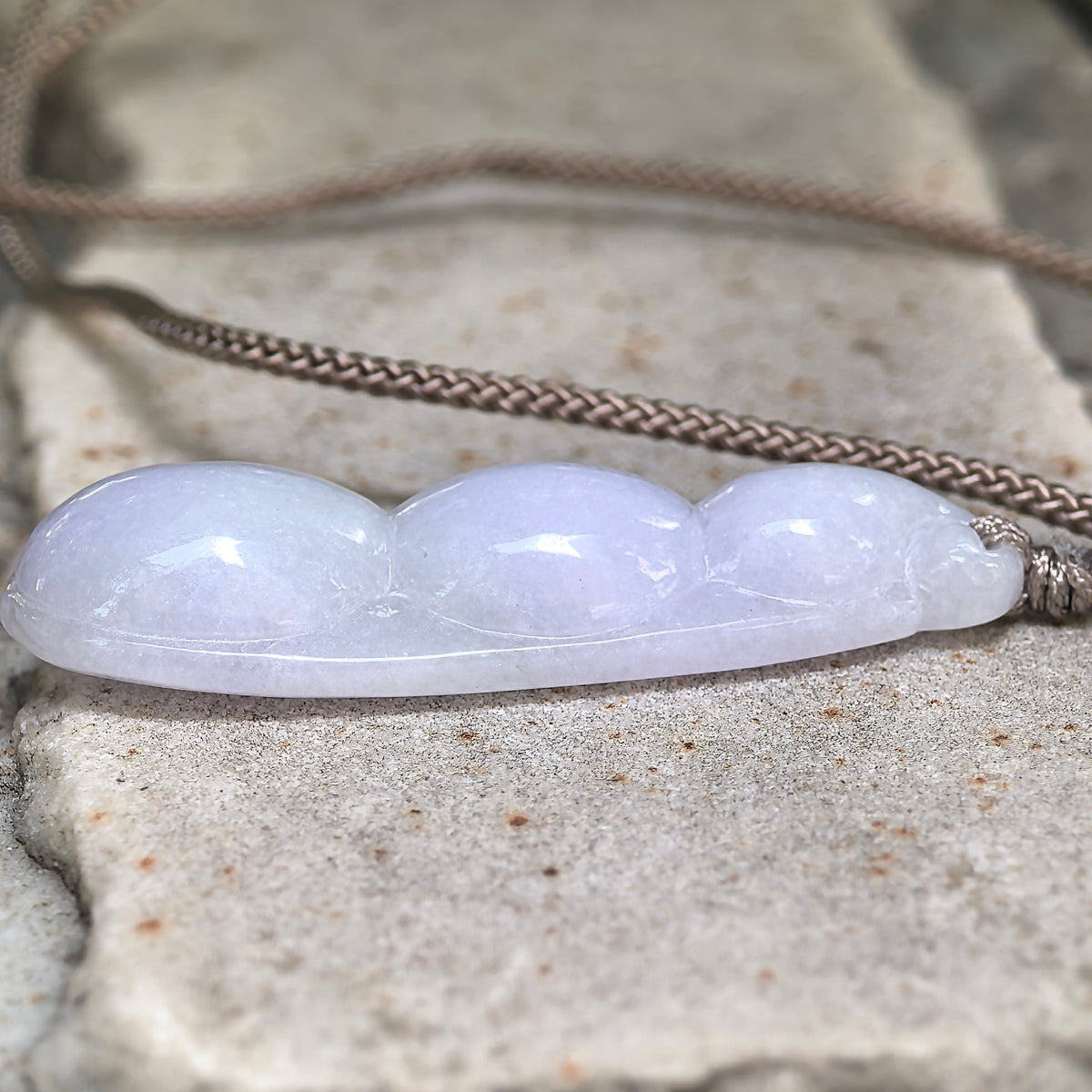 Glutinous Pale Lavender Jadeite Bean Pod Pendant