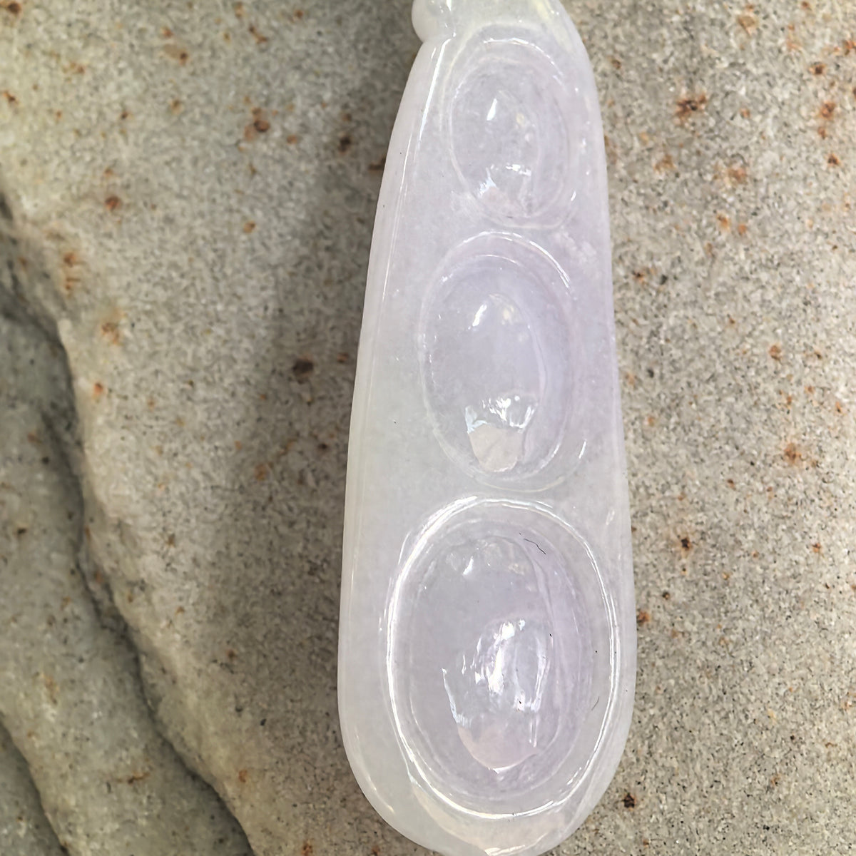 Glutinous Pale Lavender Jadeite Bean Pod Pendant