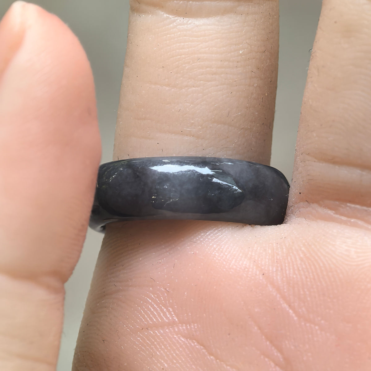 Glutinous Gray-Black Jadeite Ring Band -US9.5
