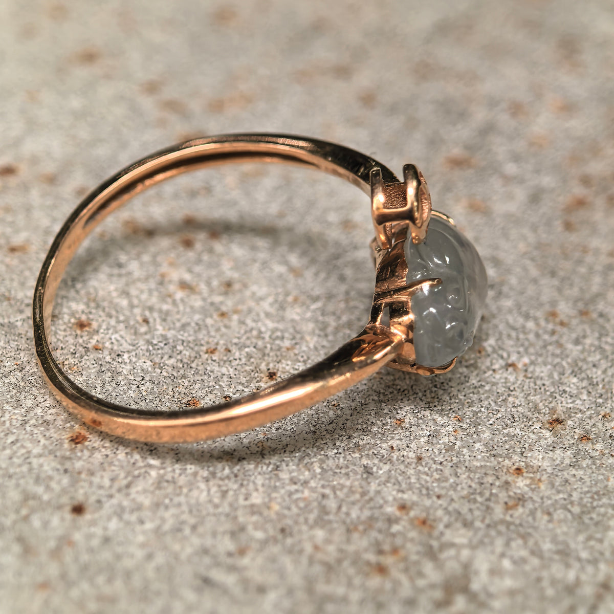 Icy White Jadeite Pixiu Ring in 18K Gold -US7