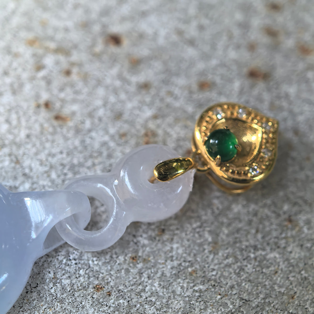 Icy Purple Jadeite Peace Pendant with Integral Jadeite Links