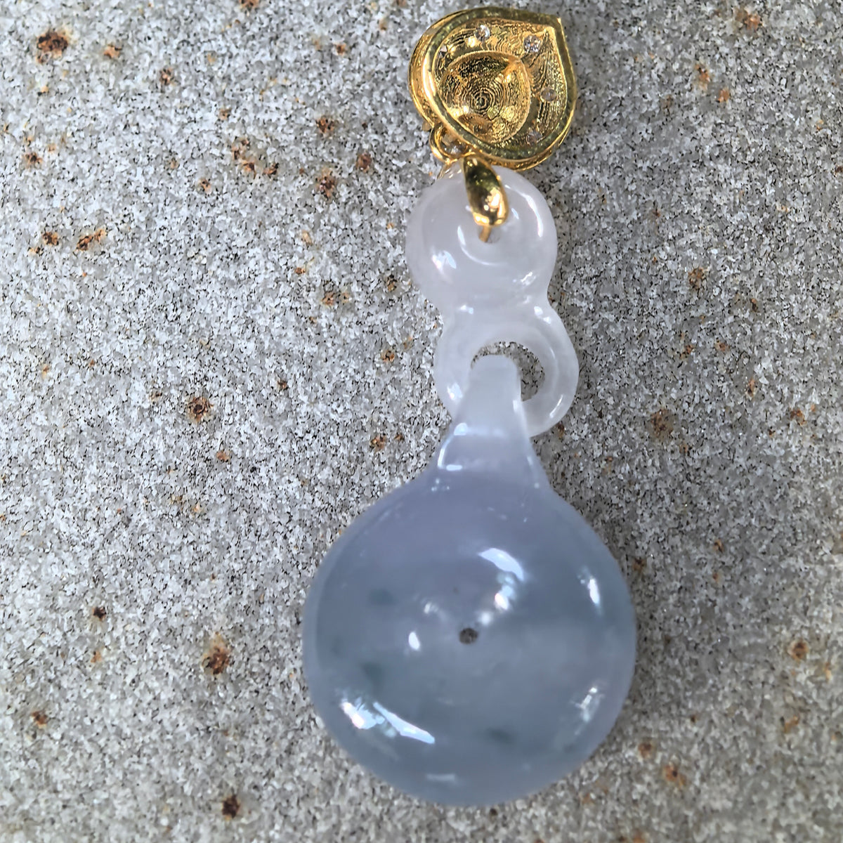 Icy Purple Jadeite Peace Pendant with Integral Jadeite Links