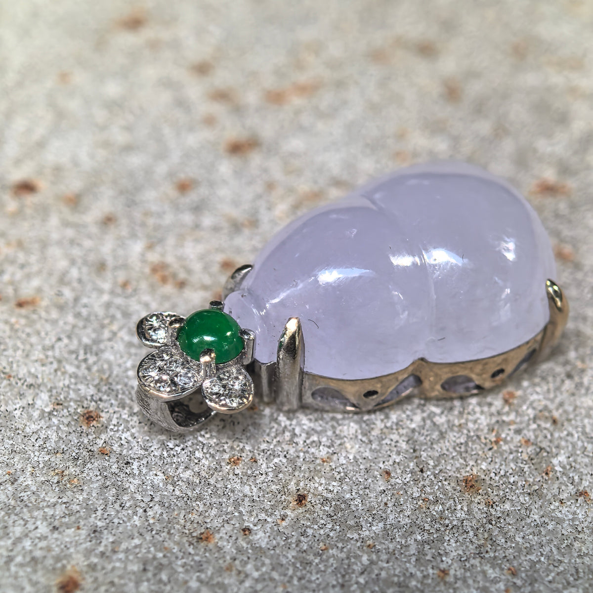 Icy Purple Jadeite Gourd Pendant in 18K Gold