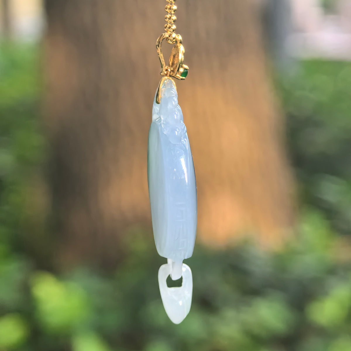 Icy Glutinous Purple Round Jadeite Plain Plaque Pendant with a Movable Heart