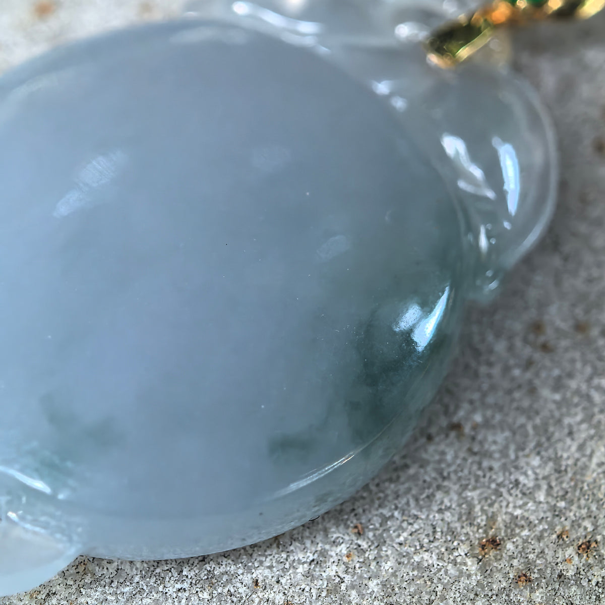 Icy Glutinous Purple Round Jadeite Plain Plaque Pendant with a Movable Heart