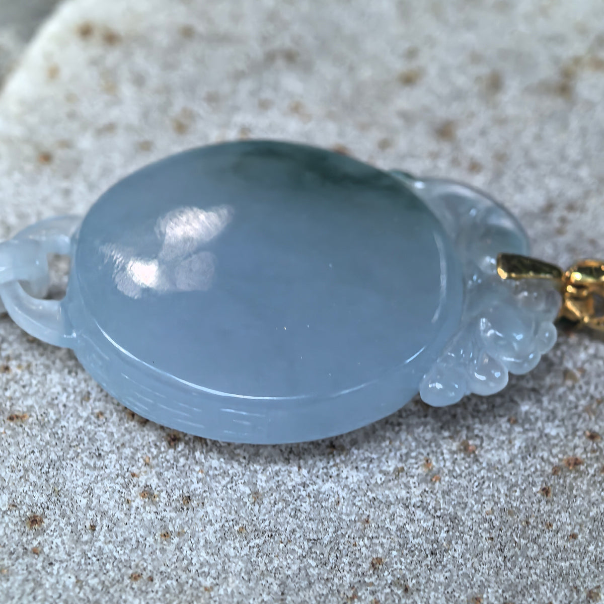 Icy Glutinous Purple Round Jadeite Plain Plaque Pendant with a Movable Heart