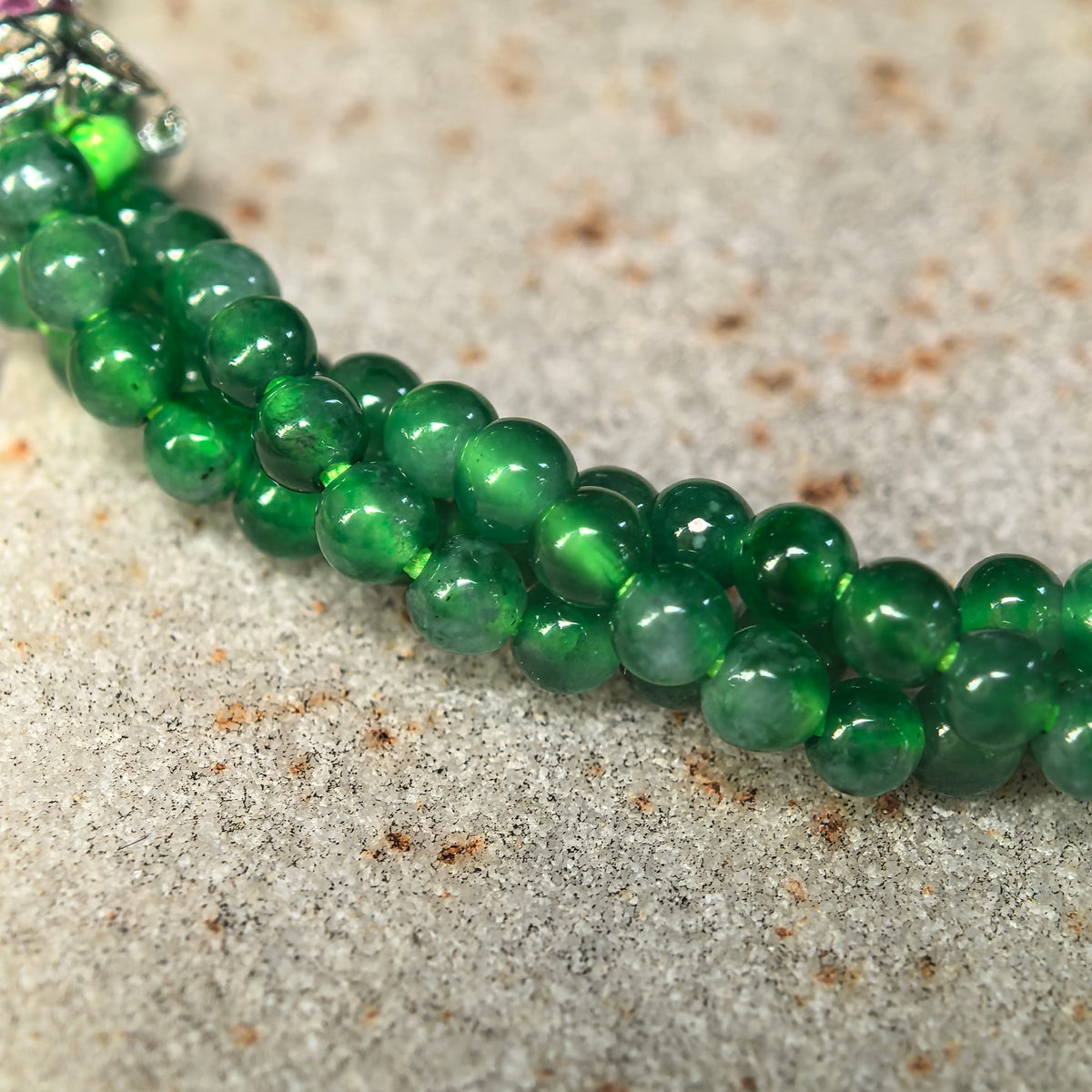 Icy Green Twisted Jadeite Bead Bracelet -3mm