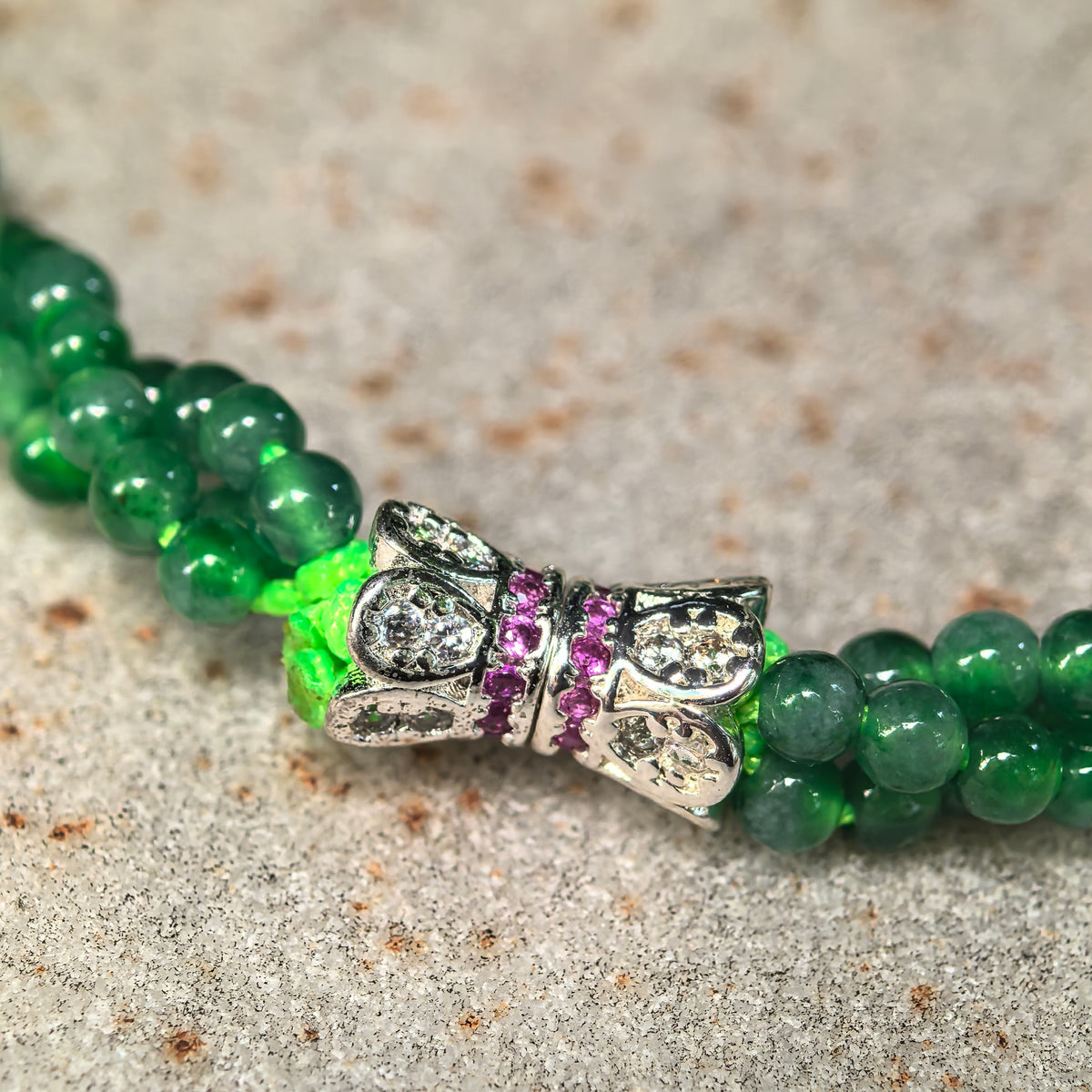Icy Green Twisted Jadeite Bead Bracelet -3mm