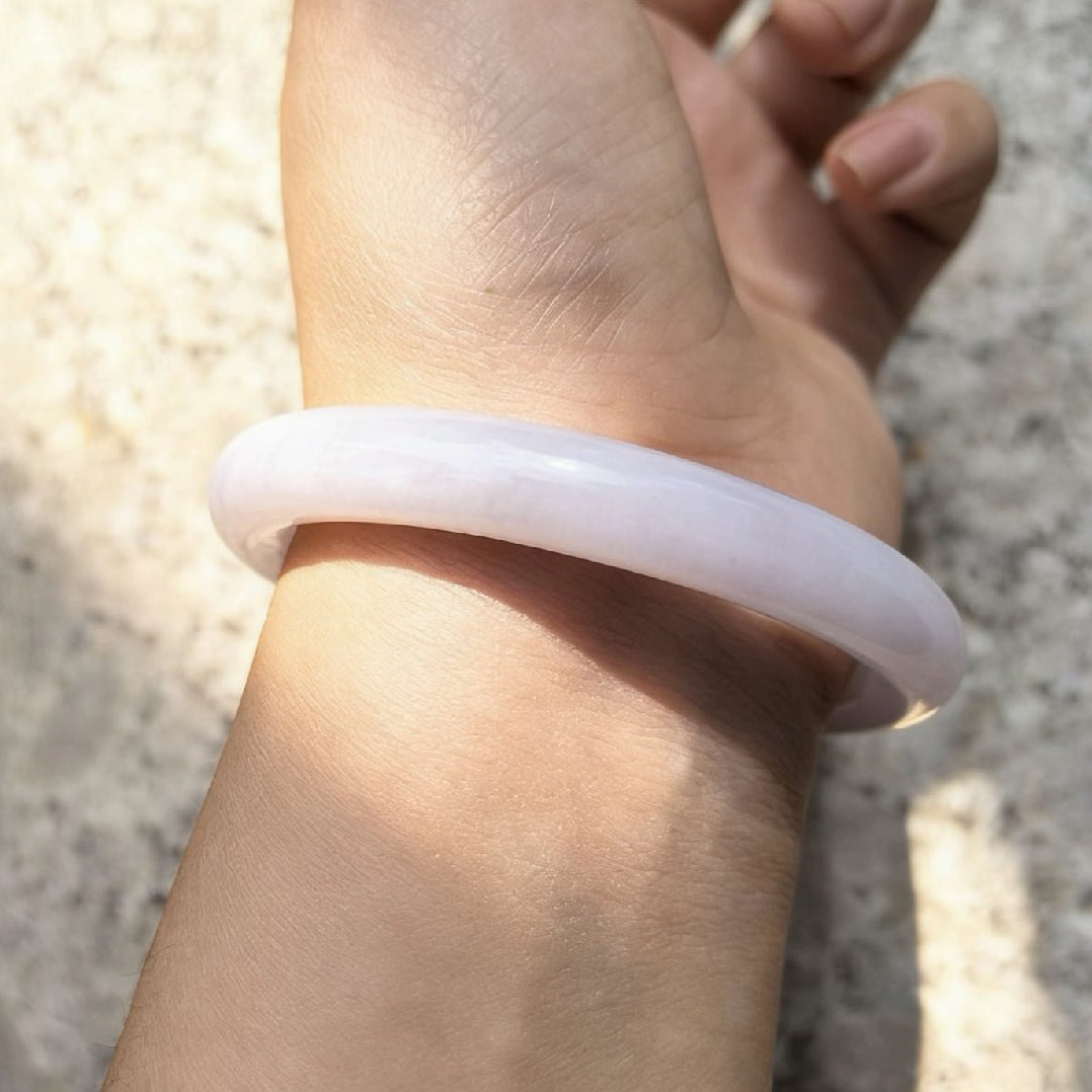 Natural Grade-A Jadeite Golden Splash Round Bangle · Burmese Jade 55mm